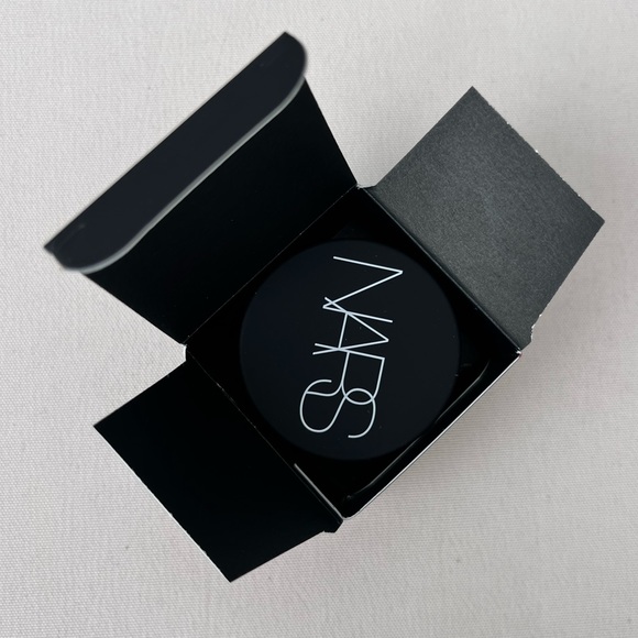 BNIB NARS Air Matte Blush - RUSH - Picture 6 of 7
